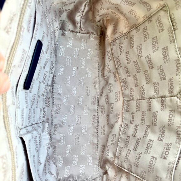 Michael Kors Fulton Striped Canvas Navy & White  Glamorous  Tote NWOT - Picture 12 of 12